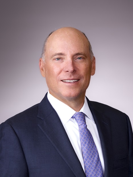 Headshot_Board_Drew Evans.jpg