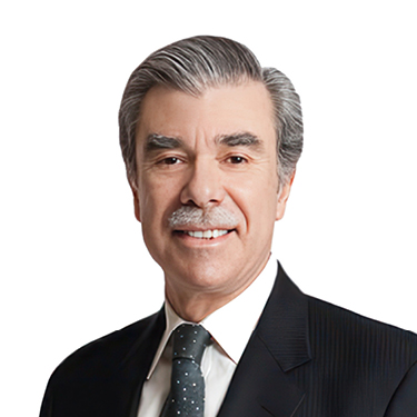 05_426891-3_photo_About the Director Nominees_Carlos_Gutierrez.jpg