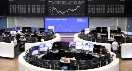 UPDATE 2-European shares rise as Fed rate cut bets firm; focus on elections