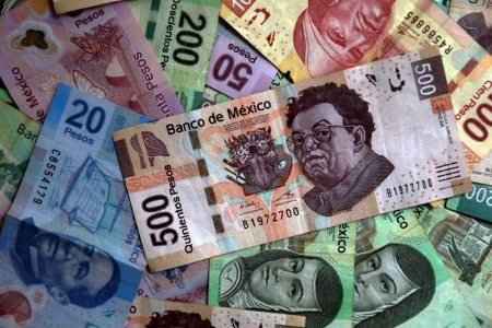 EMERGING MARKETS-Most Latin American currencies on track for weekly drops on commodity weakness
